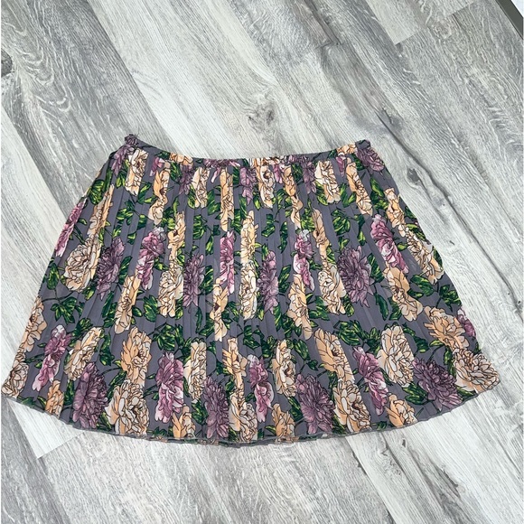 Floral Skirt - Picture 5 of 7